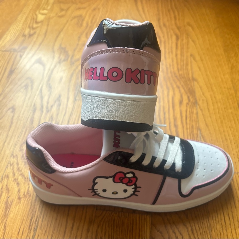Hello Kitty By Sanrio Pink, Black & White Casual Court Sneakers Women’s Size 10 - Picture 6 of 14